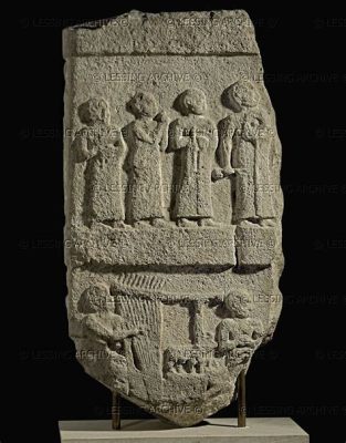 La Stele de King Mehari: Une Odyssée Sculpturale en Grès à Travers le Temps!